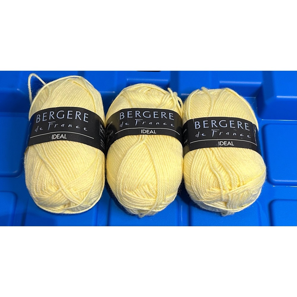 Bergere de France Ideal Yarn 3 Skeins Pale Yellow Wool Blend Dye Lot E 5099 150g